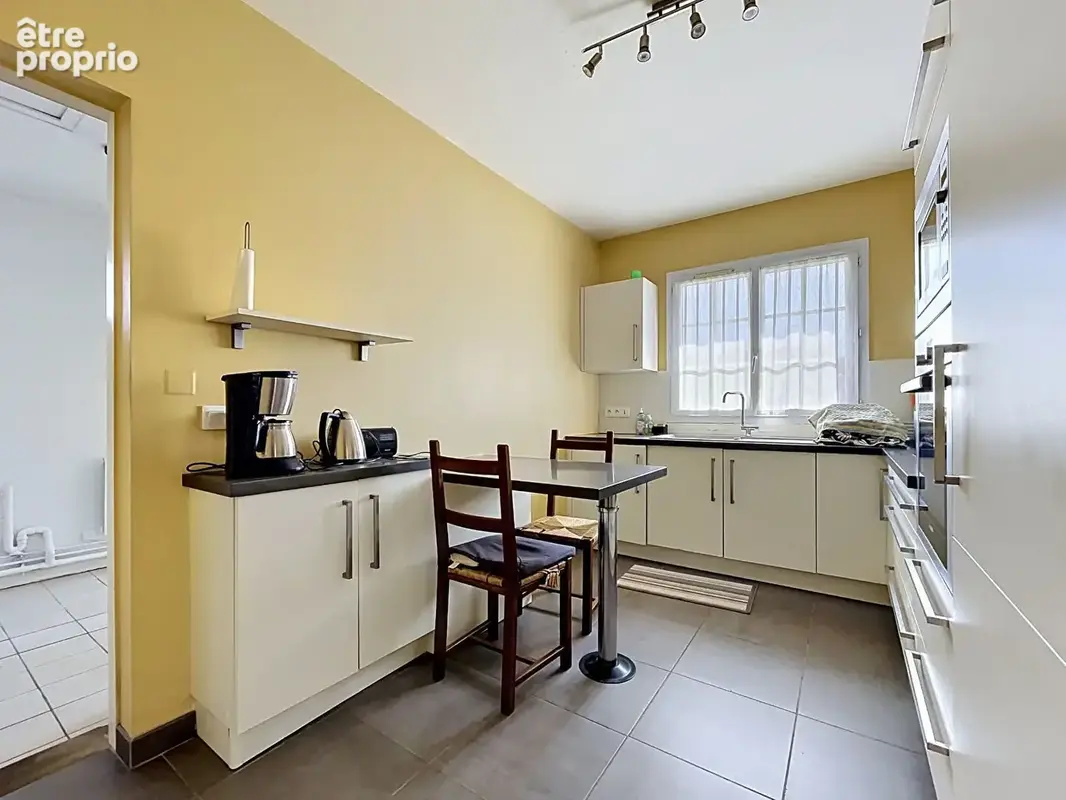 Maison familiale Plain pied Saint Xandre 4 pièces 105m² - photo 4