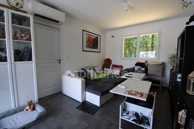 Maison à URZY