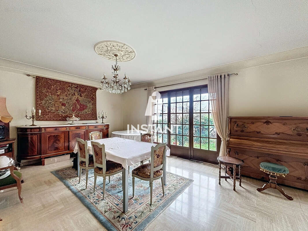 Maison à LIVRY-GARGAN