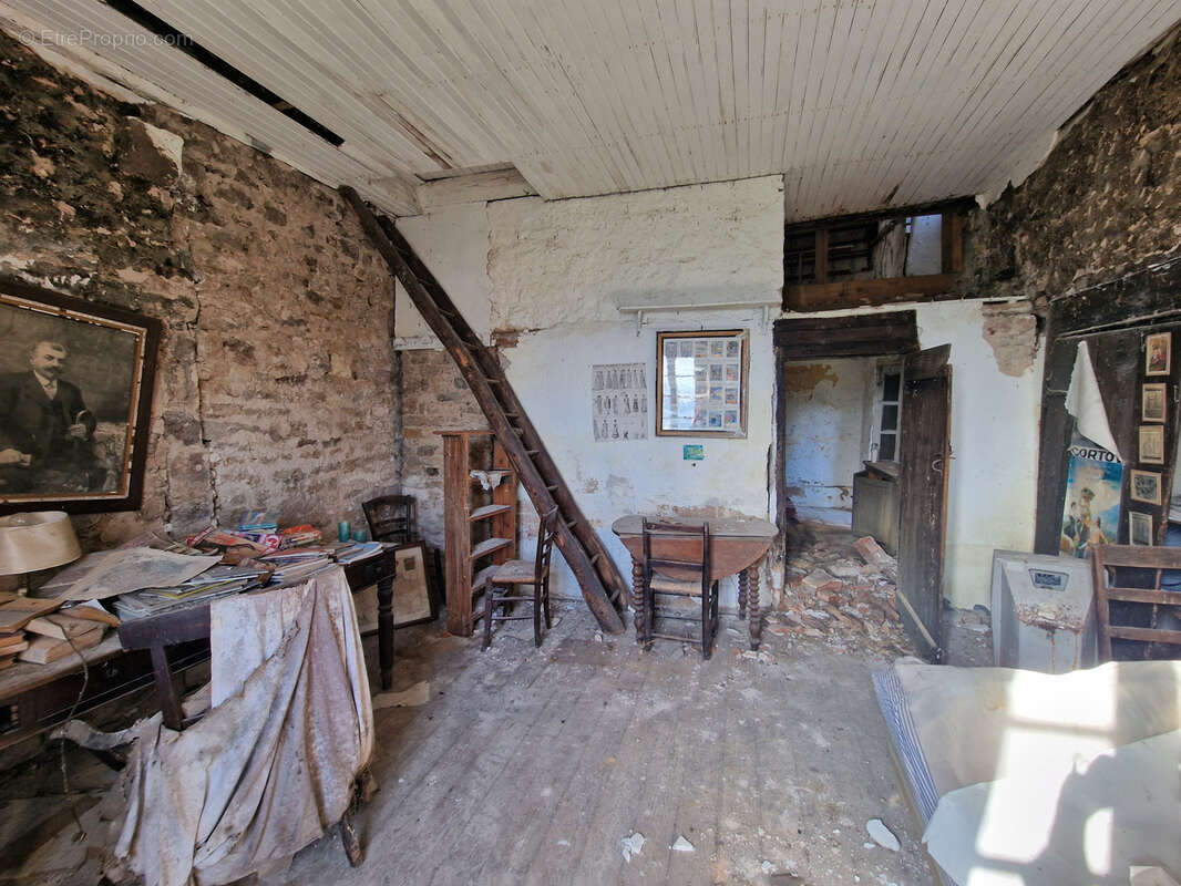 Maison à TURENNE