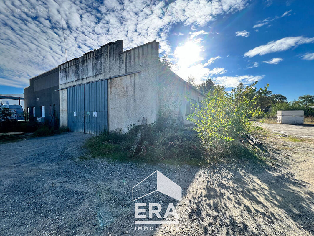 Commerce à SAINT-JUERY