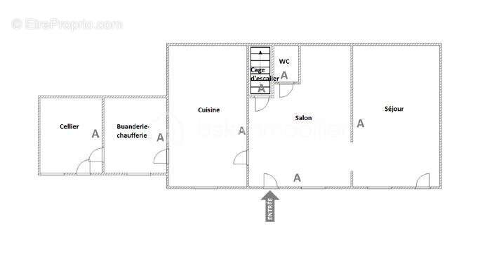 Maison à LASSAY-LES-CHATEAUX