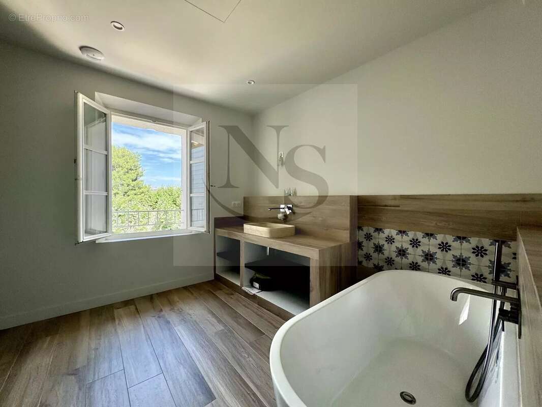 Maison à AIX-EN-PROVENCE