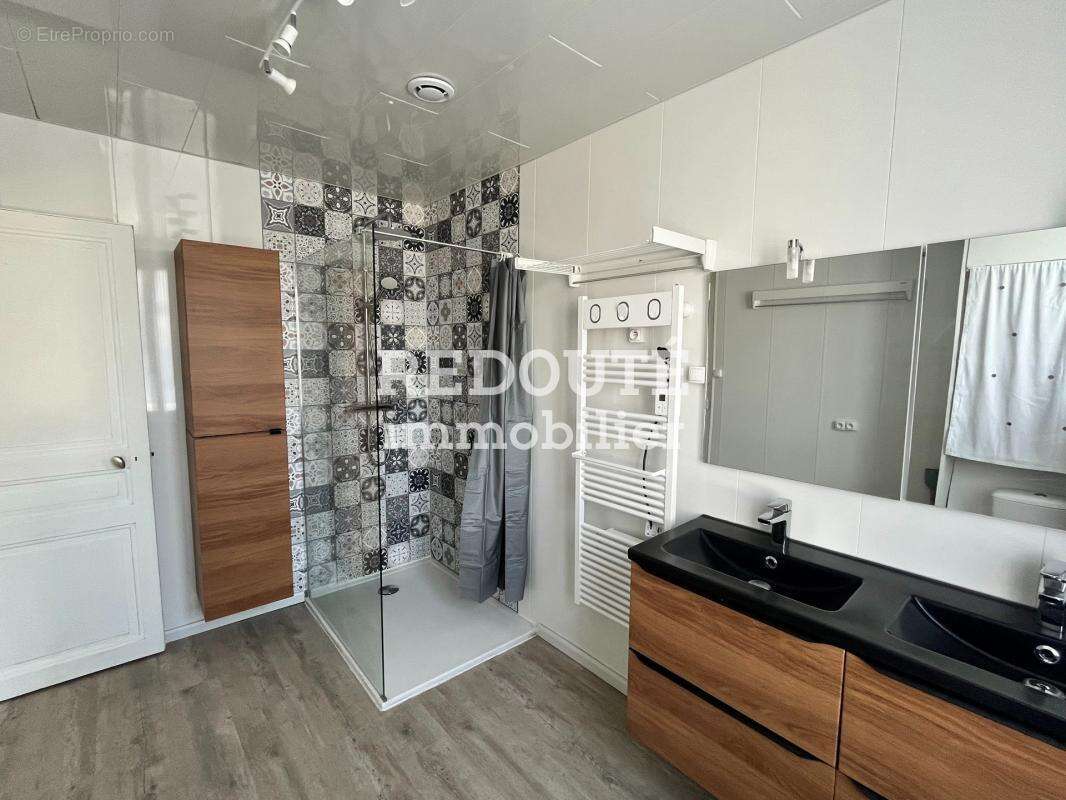 Maison à SAINT-JEAN-SUR-TOURBE