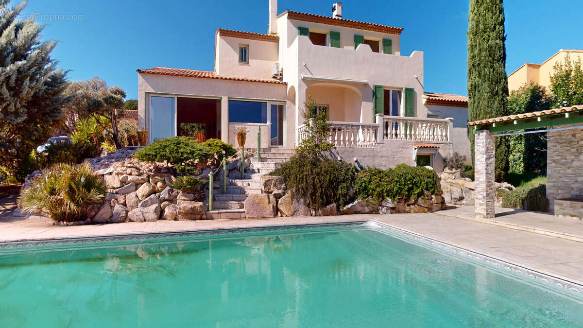 Villa d’exception avec vue panoramique sur le golf de Fontcaude   Juvignac - photo 2