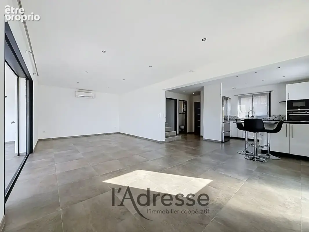 Appartement Duplex 4 pièces - 114 m² - PORTICCIO - Vue mer - Dernier étage - Garage - photo 16