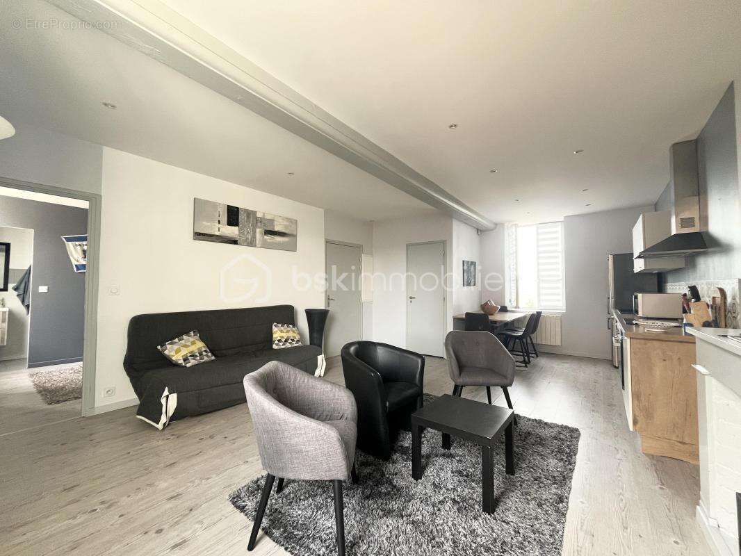 Appartement à POMMIERS