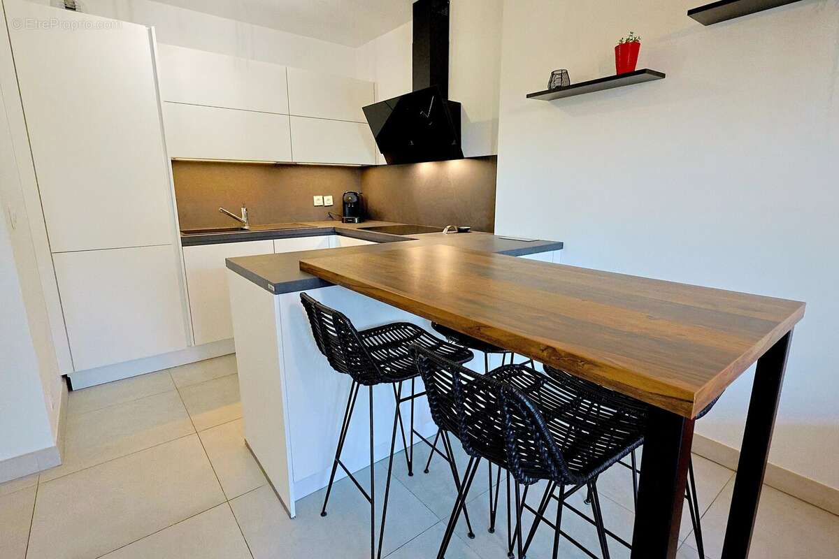 Appartement à VALLAURIS