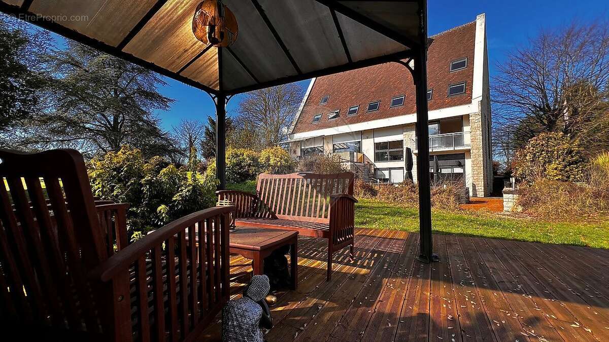 Maison à LONGPONT
