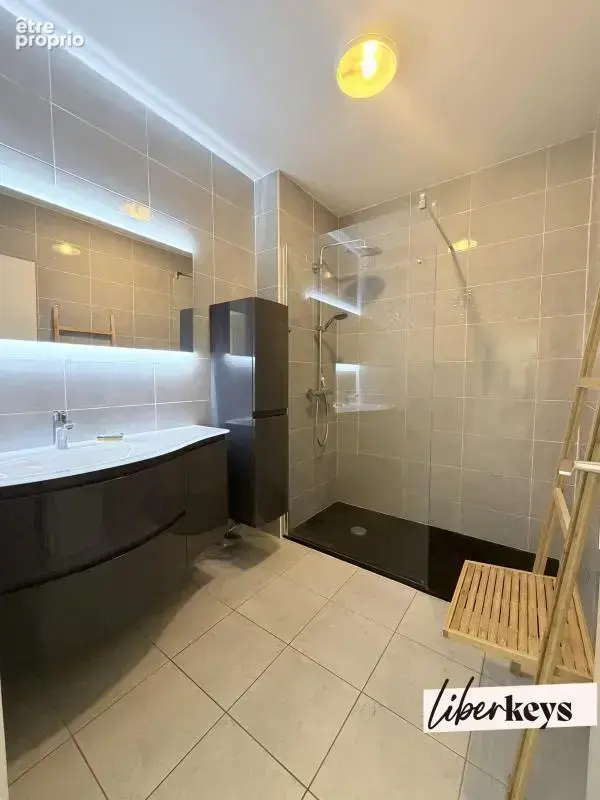 ANNEMASSE — Spécial Investisseur : T2 avec balcon à 10 min du CEVA / Rentabilité immédiate - photo 4