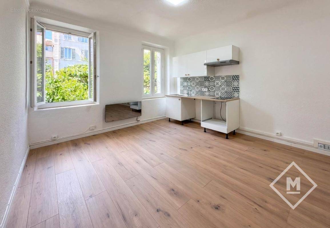 Appartement à MARSEILLE-6E