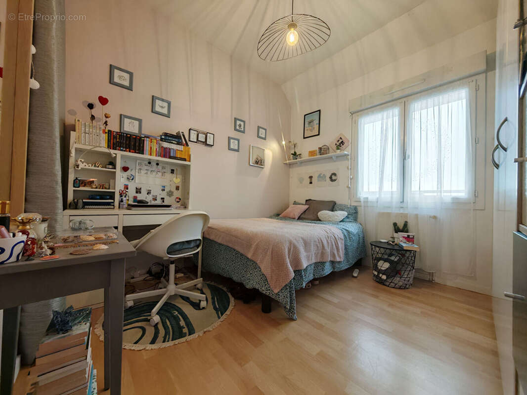 Maison à SAINT-MARTIN-DE-FONTENAY