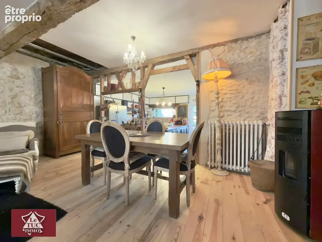 Maison en pierre avec dépendances - photo 10