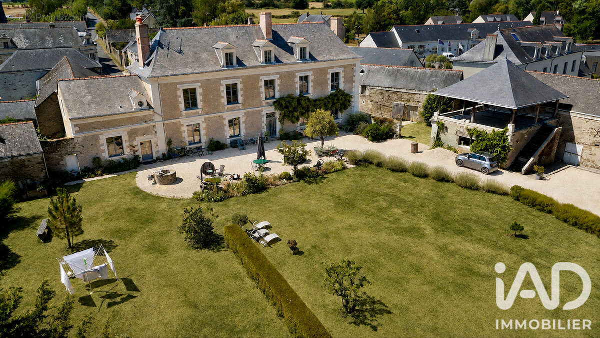 Maison 402 m² à Saint-Melaine-Sur-Aubance  - photo 2