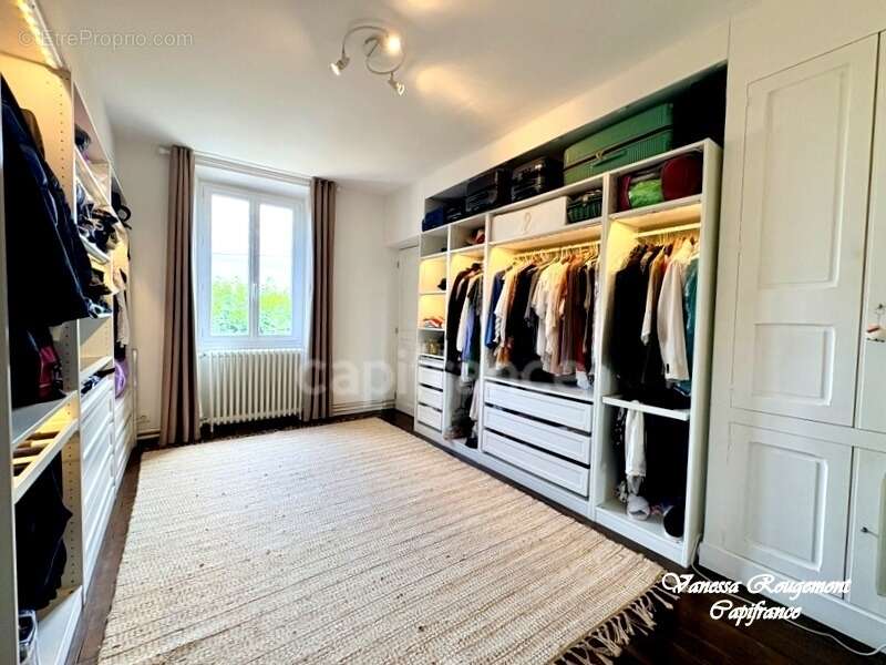 Maison à vendre 7 pièces LA CELLE SAINT CYR (89) - photo 11