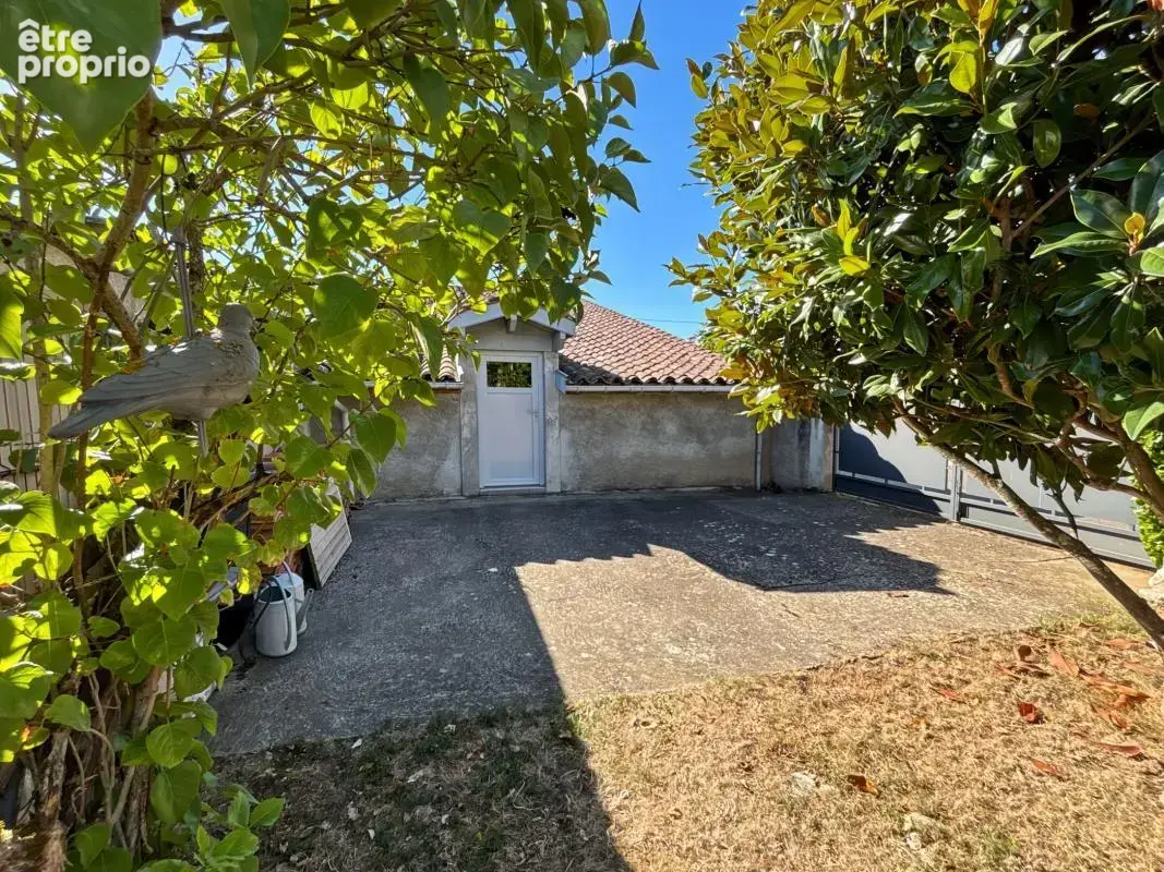 Agréable maison individuelle à proximité des commodités avec jardin clos et garage - photo 2