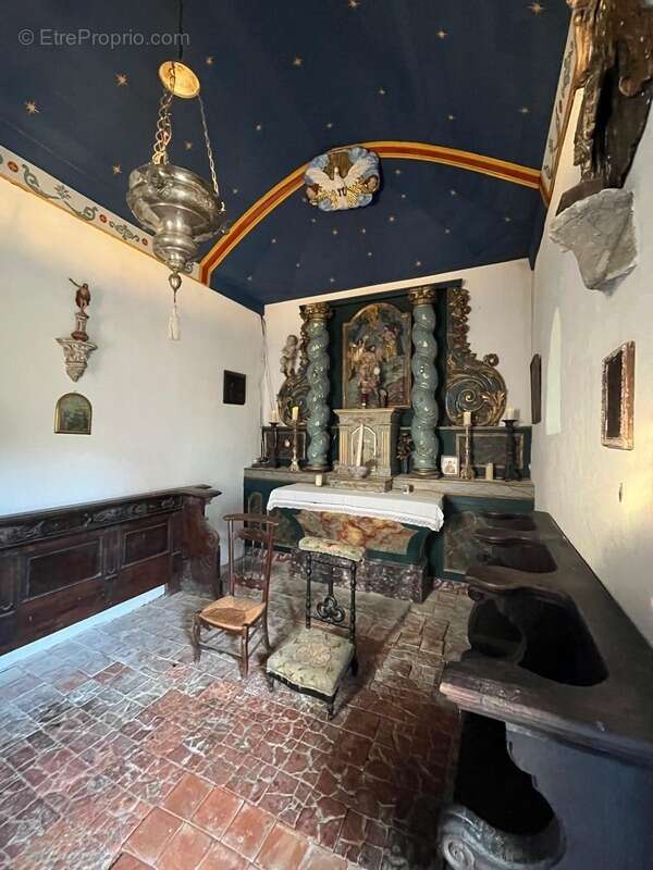 ELEGANT CHATEAU XVIIIs, sans travaux, sur 1 hectare clos de murs, jardin paysagé, chapelle, orangerie, dépendances, pour famille - photo 10