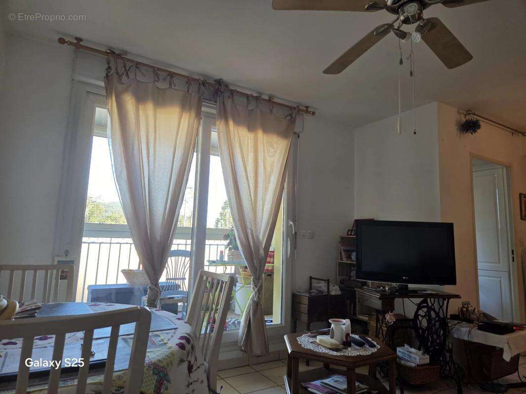 Appartement à SOLLIES-PONT