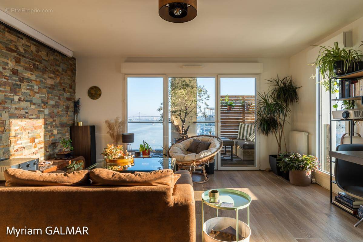 Appartement à BORDEAUX