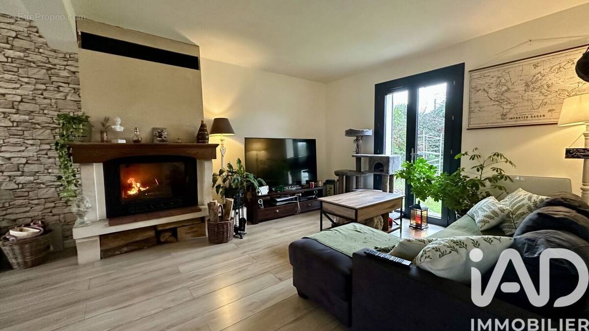 Photo 1 - Maison à LONGNY-AU-PERCHE