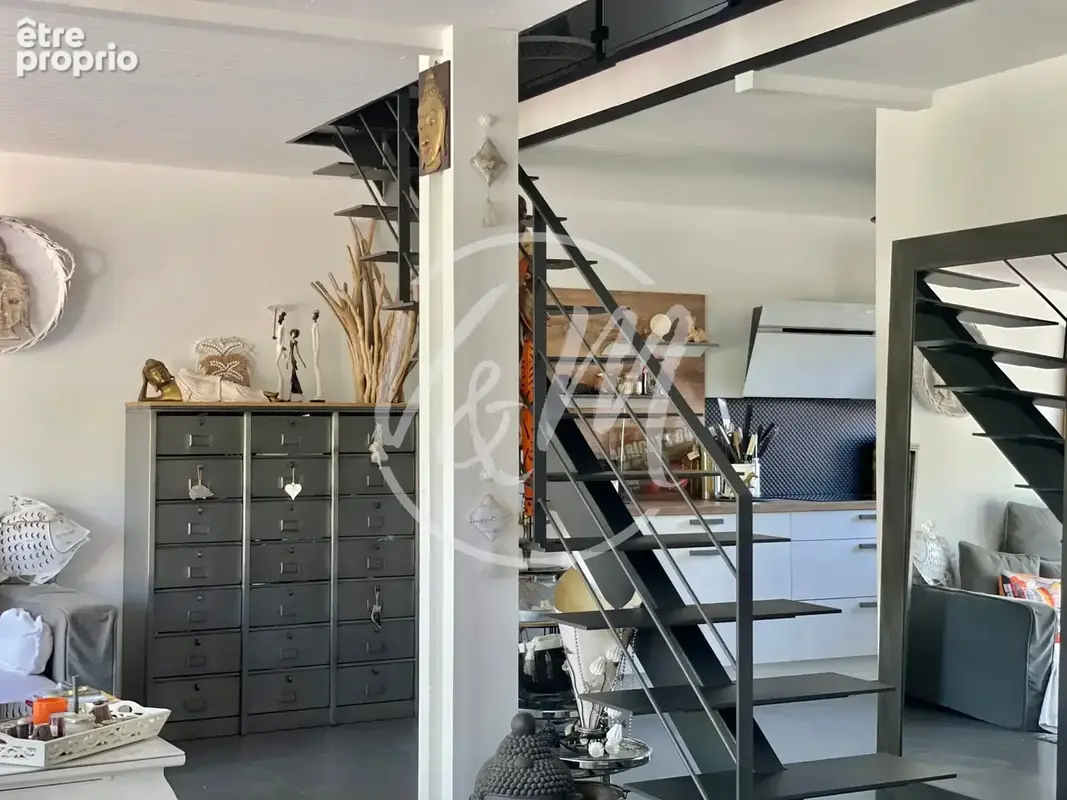 Un escalier aérien