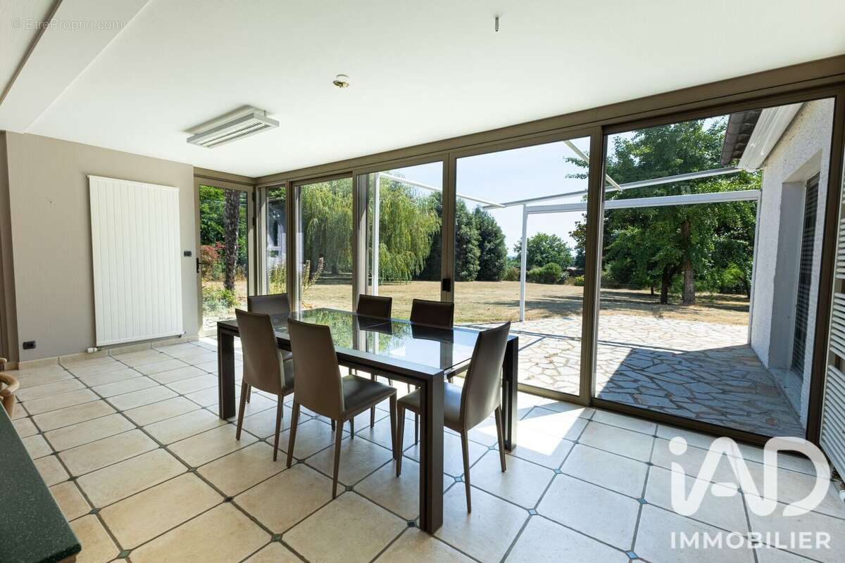 Maison 360 m² à L'oie  - photo 9