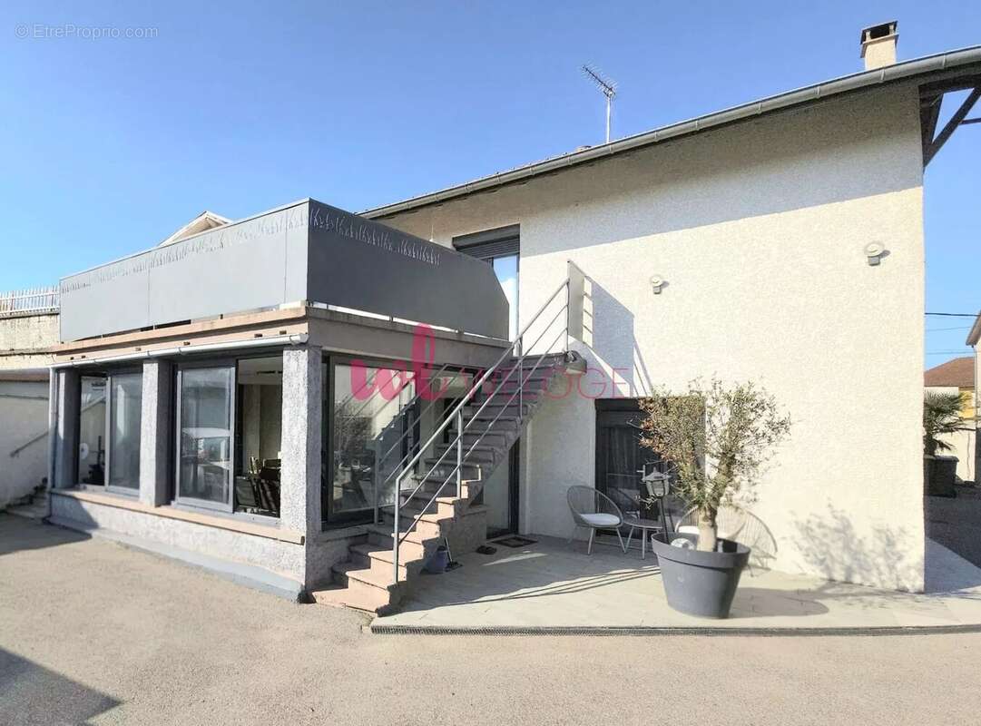 Maison à JANNEYRIAS