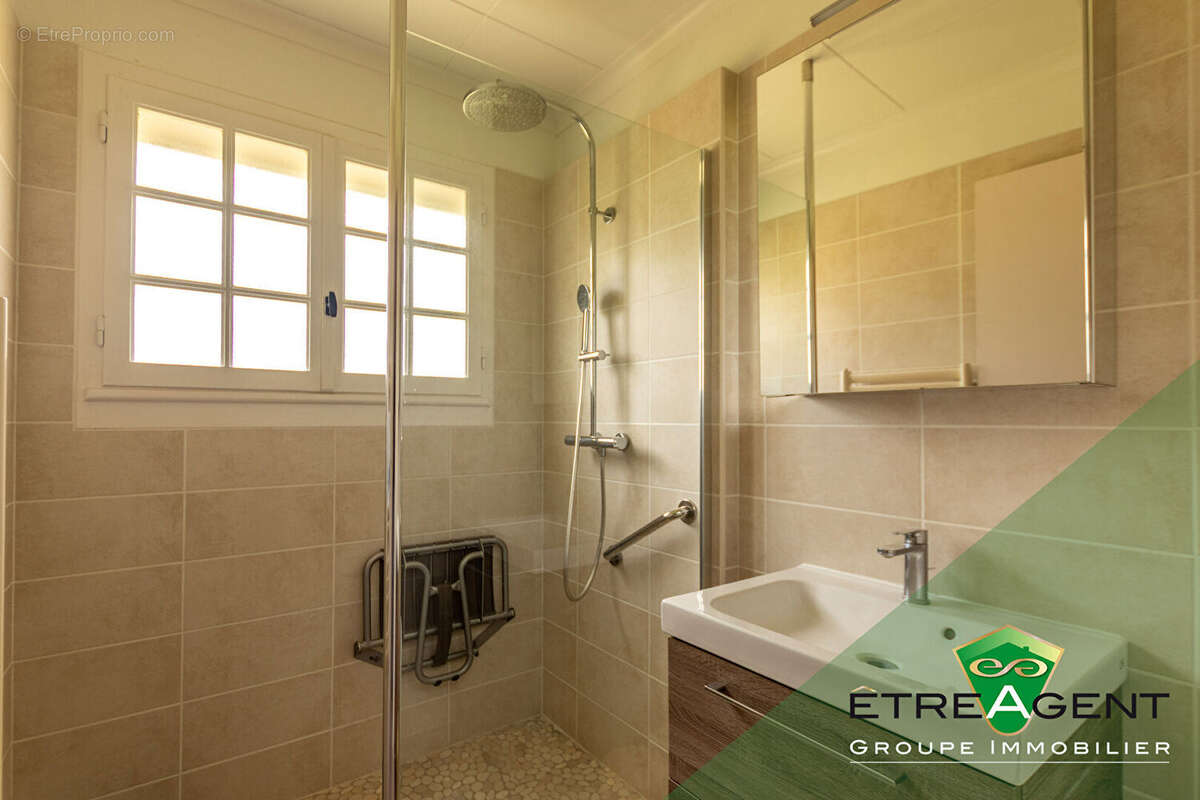 Maison NOGENT-LE-SEC - 82 m² - 3 chambres - photo 13