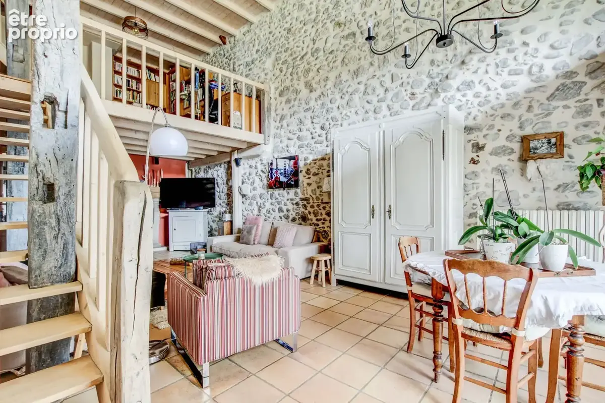 Maison 5 pièces 243 m² à vendre à Prevessin-Moens (01280) - photo 3