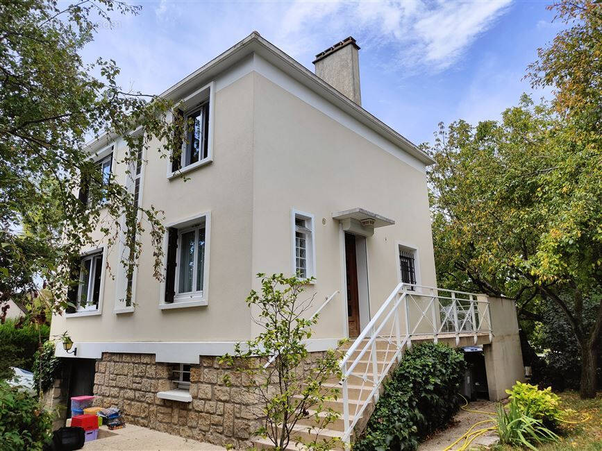 Maison à SAINT-LEU-LA-FORET