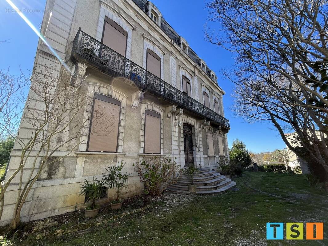 Appartement à MONTREJEAU