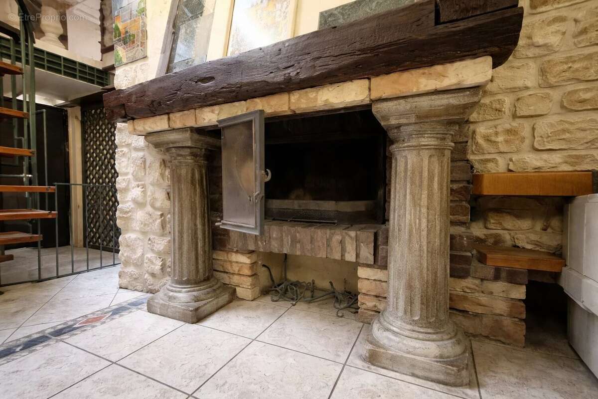 Appartement à PARIS-10E