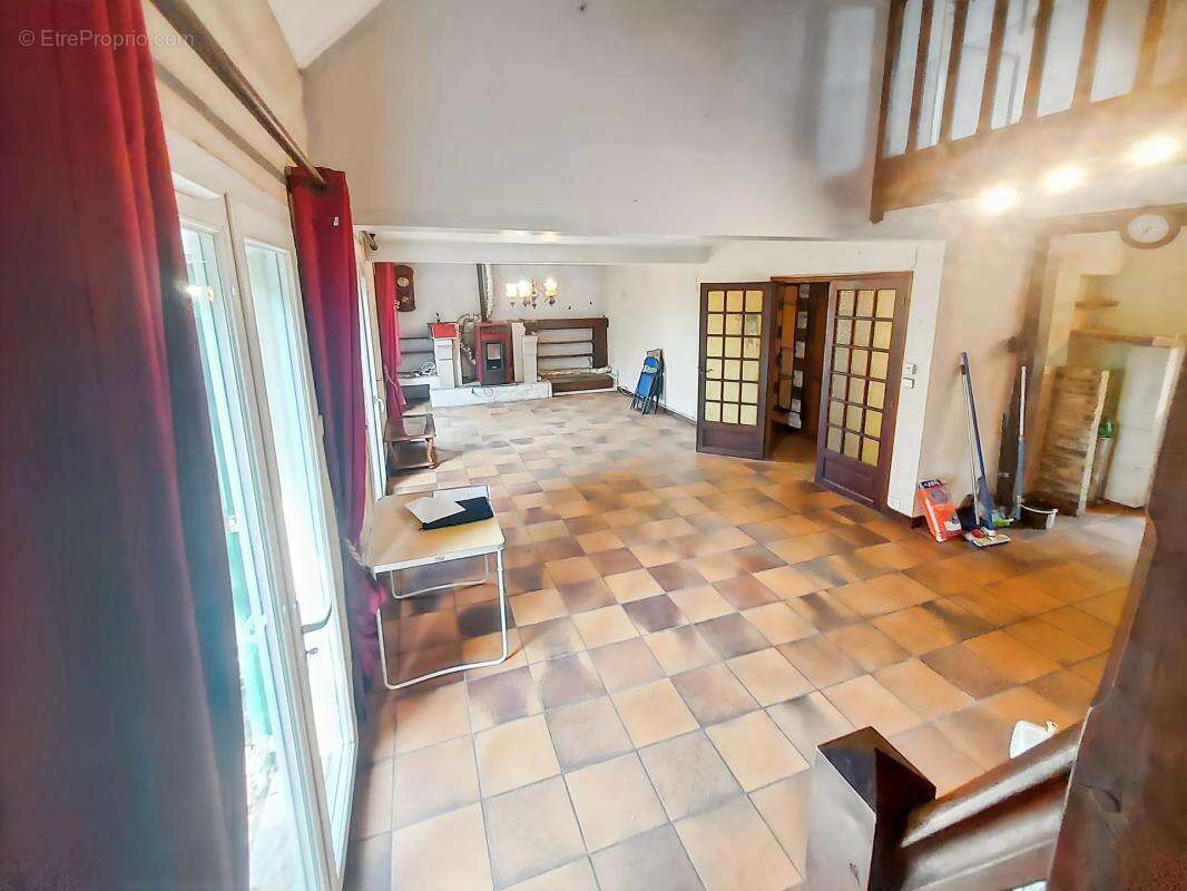 Maison à GIEVRES