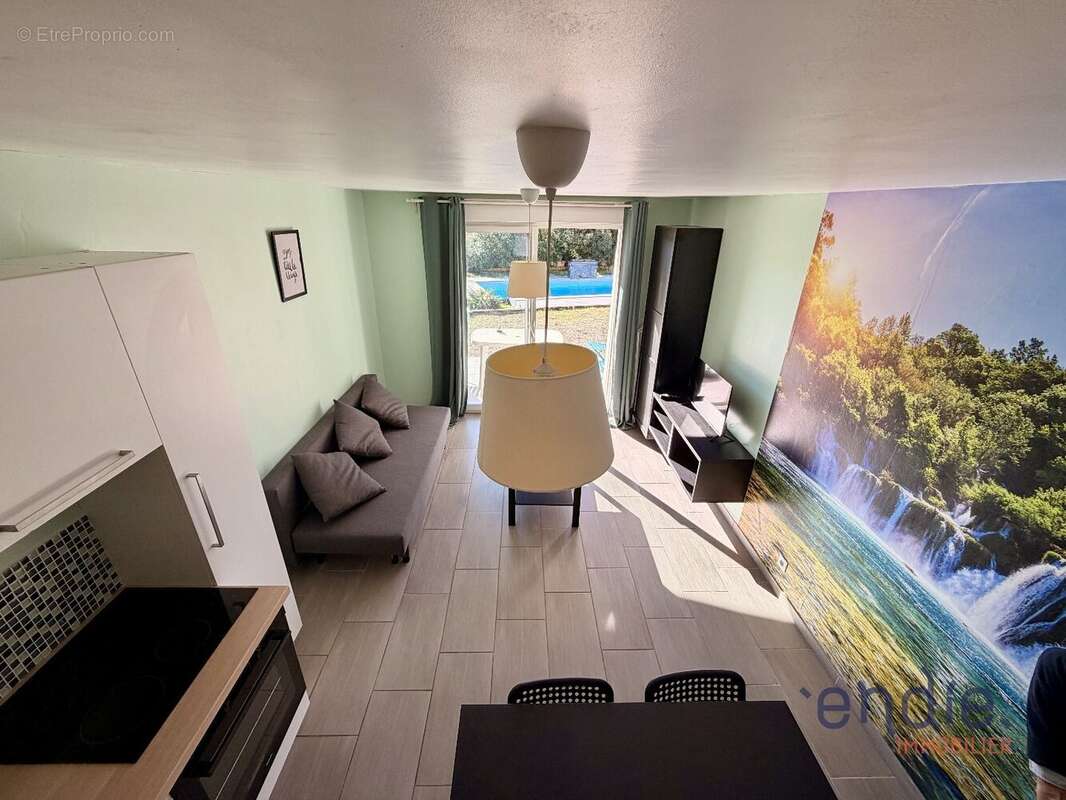 Appartement à SILLANS-LA-CASCADE