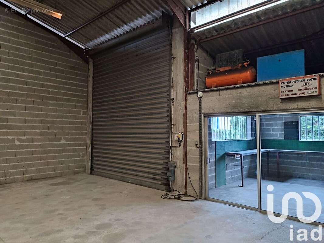 Photo 7 - Parking à LOUDUN