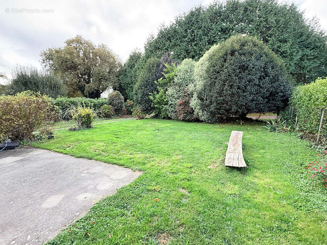 Maison à SAINT-JEAN-TROLIMON