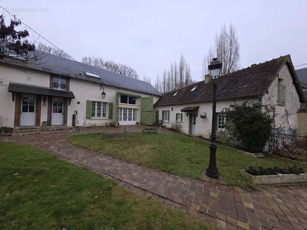 Maison à CONDE-SUR-VESGRE