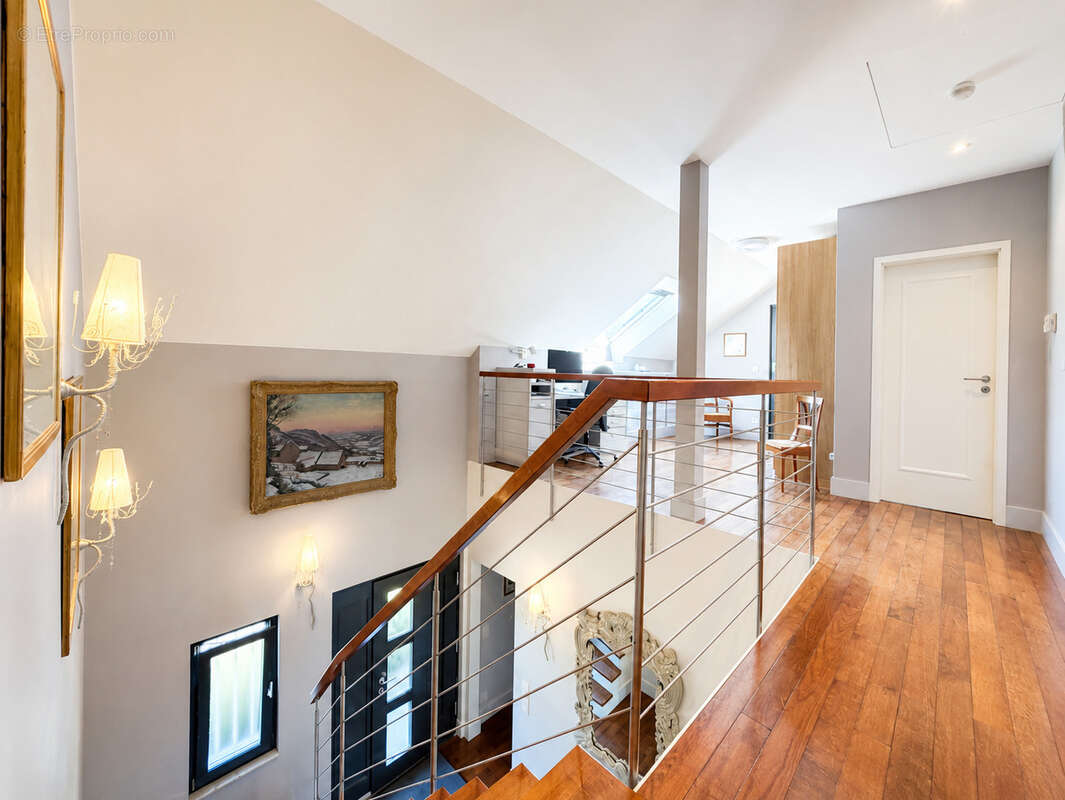Maison d'exception de 183m2 au coeur de marcellaz avec piscine - photo 8