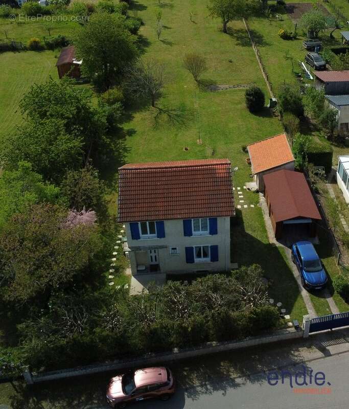 Maison à CHANTENAY-SAINT-IMBERT