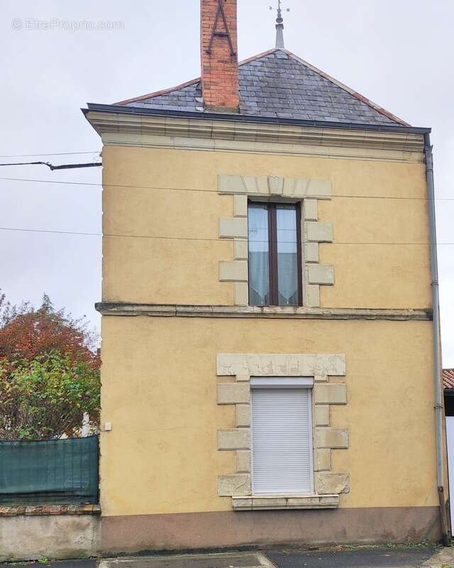 Maison à BRION-PRES-THOUET