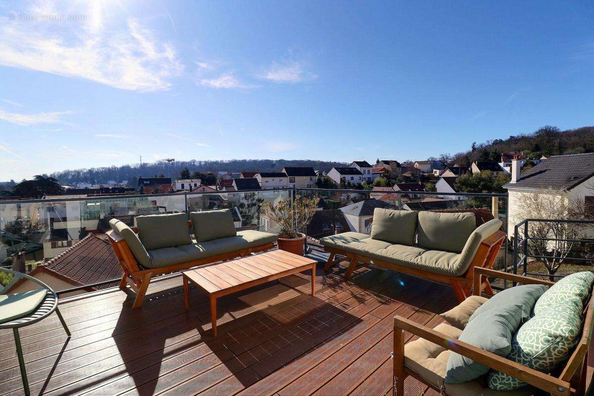 Maison à LE PLESSIS-ROBINSON