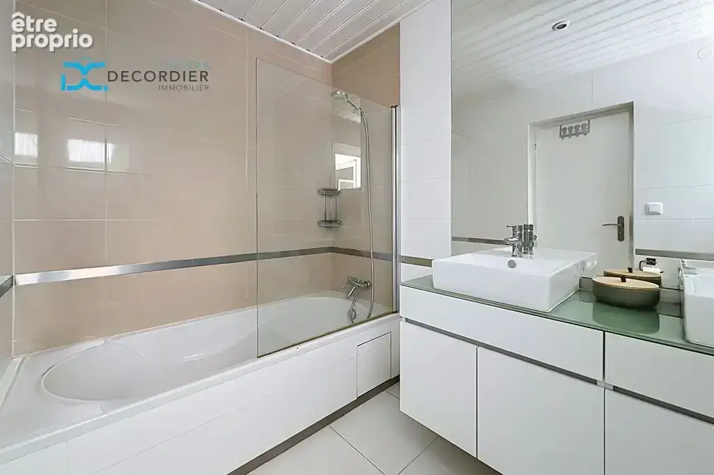 À VENDRE – Maison individuelle de 231 m² sur un terrain de 2 989 m² à Allinges - photo 15