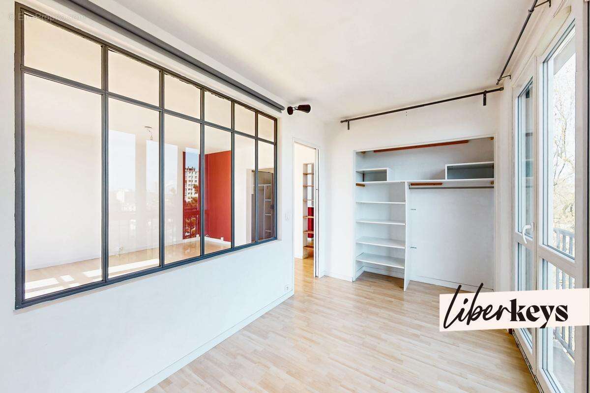 Appartement à IVRY-SUR-SEINE