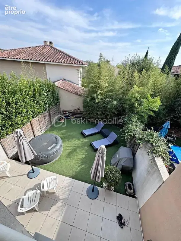 LA FARE-LES-OLIVIERS – Maison T3 avec jardin, garage & parking - photo 4