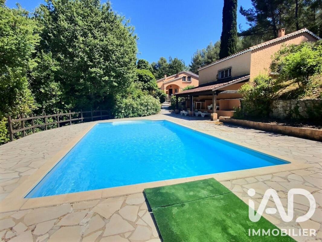 Photo 1 - Maison à LA CADIERE-D'AZUR