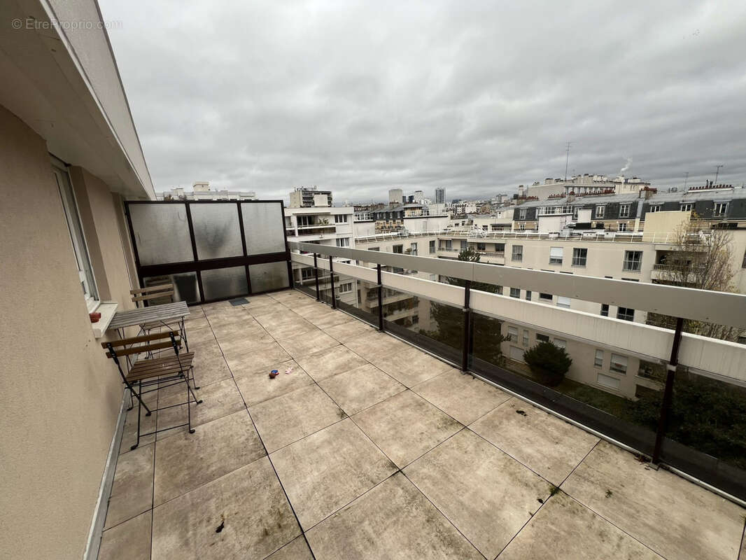 Appartement à PARIS-20E