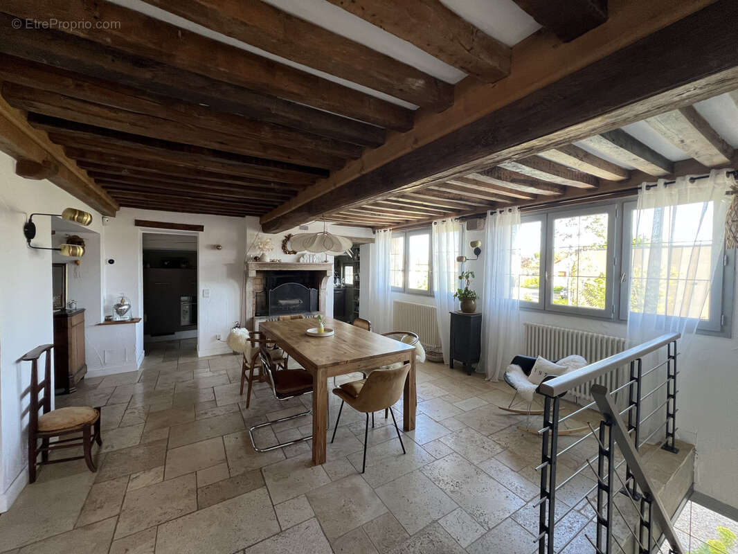 Maison à LADOIX-SERRIGNY