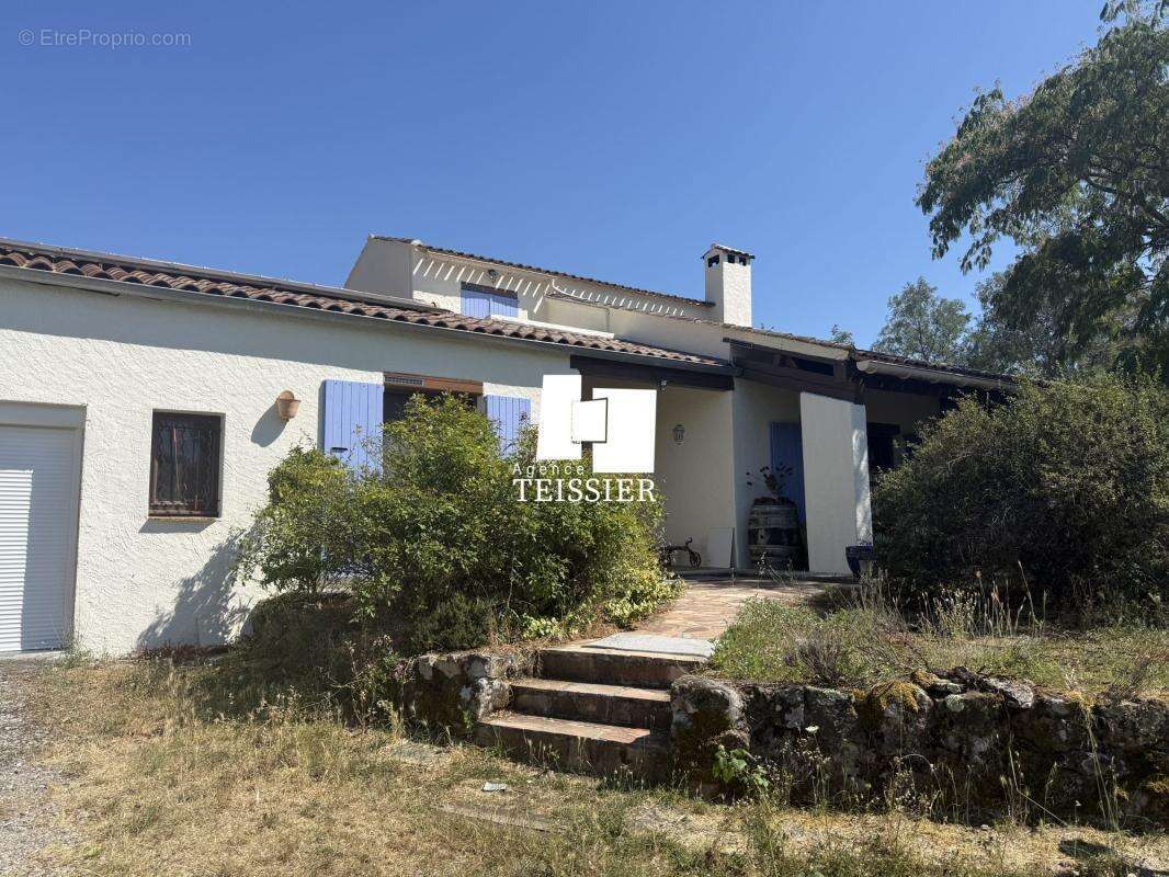 Sud Ardèche : 07260 Rosieres, Villa avec piscine sur 6800 m² - photo 25
