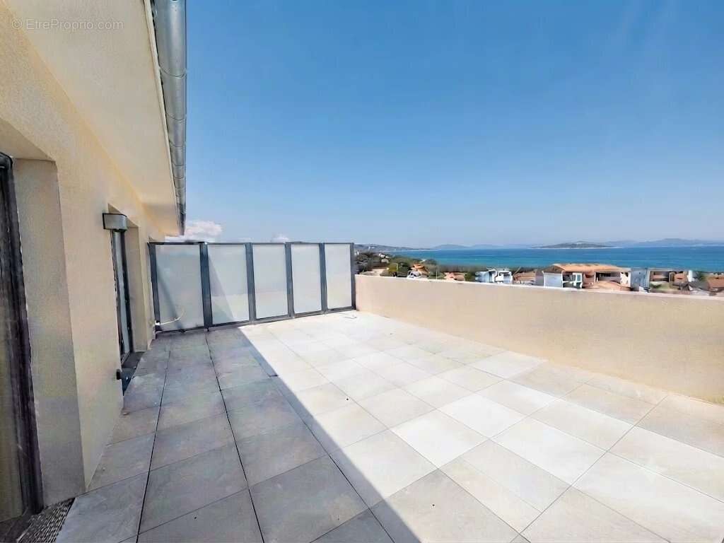 Splendide T4 Dernier Etage Terrasse 40 m² vue mer imprenable - photo 2