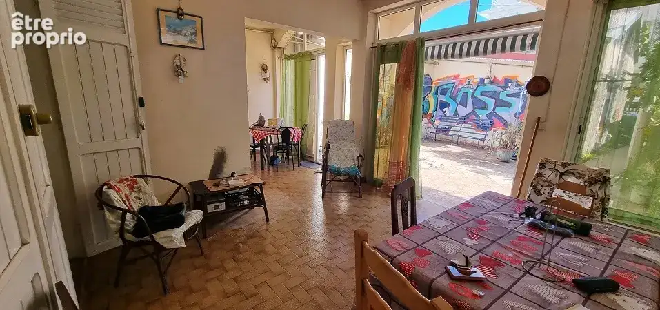 Exclusivité Saint Denis centre Maison de type 7 - photo 5